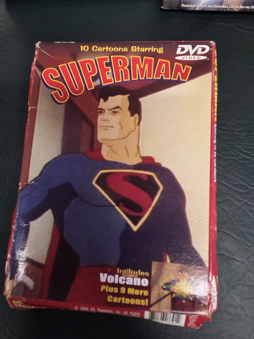**Superman DVD/VHS Collection - Classic Superman Covers (Blue & Red)** - Picture 4 of 10